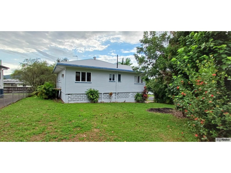 2 Mcdonald Street, Tully QLD 4854