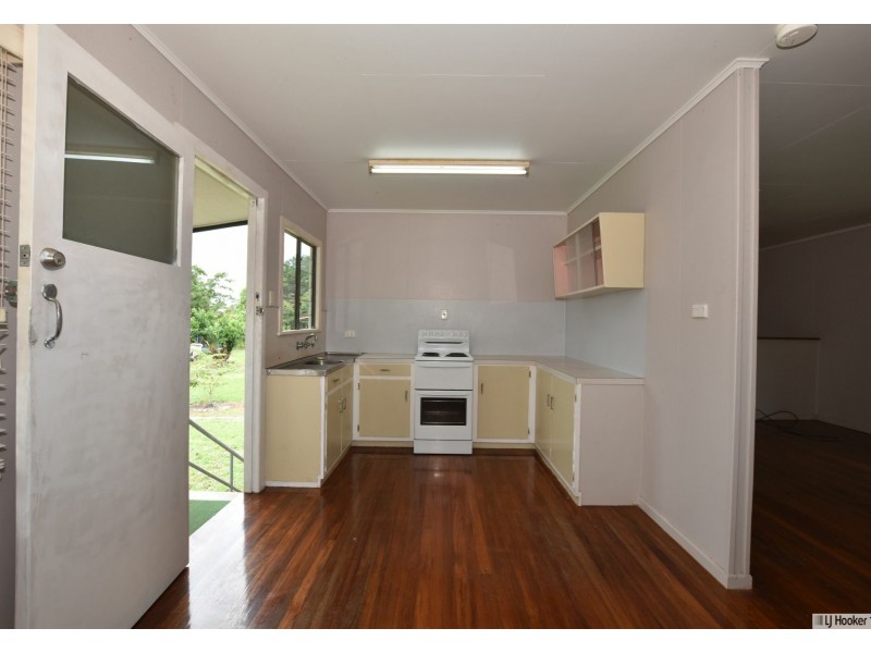 14 King Street, Tully QLD 4854