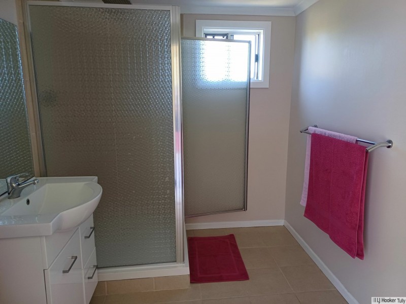 12 Briggs Street, Tully QLD 4854