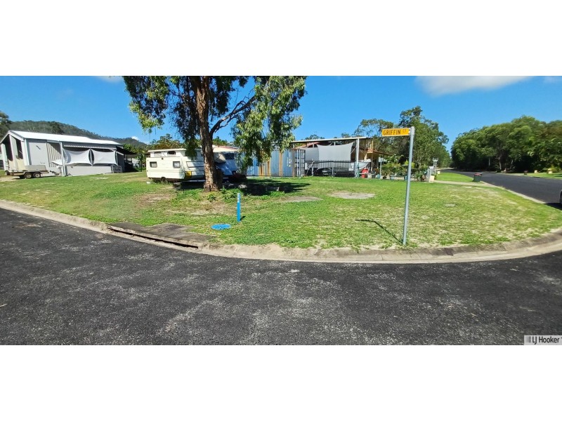 5 Lawson Drive, Cardwell QLD 4849