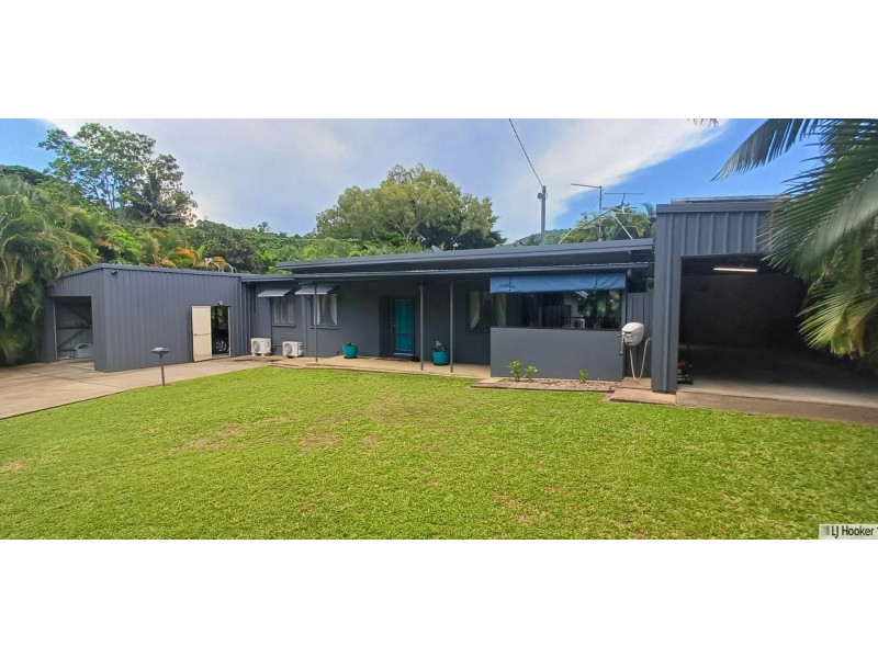 12 George Street, Flying Fish Point QLD 4860