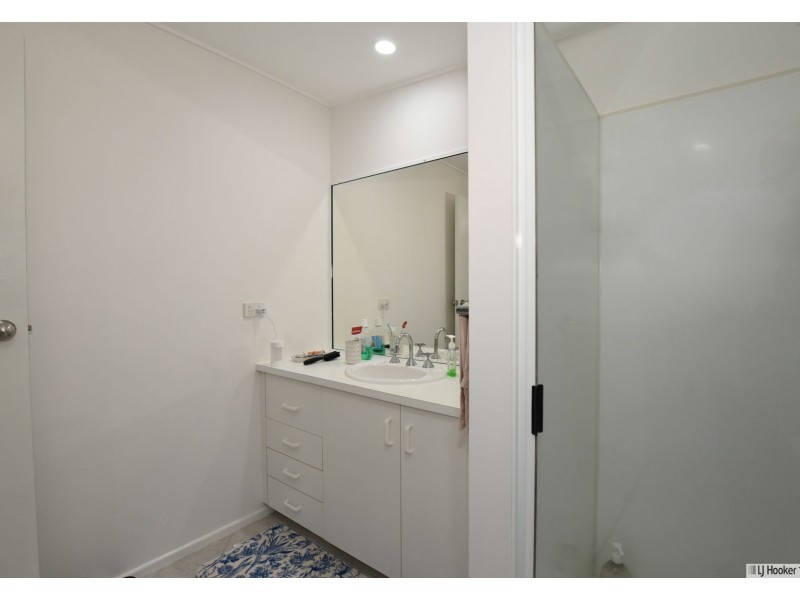 12 George Street, Flying Fish Point QLD 4860