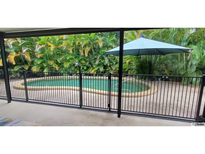 12 George Street, Flying Fish Point QLD 4860