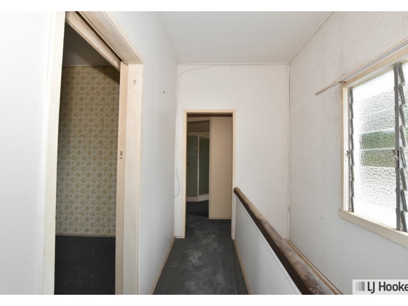 15 Cook St, Tully QLD 4854