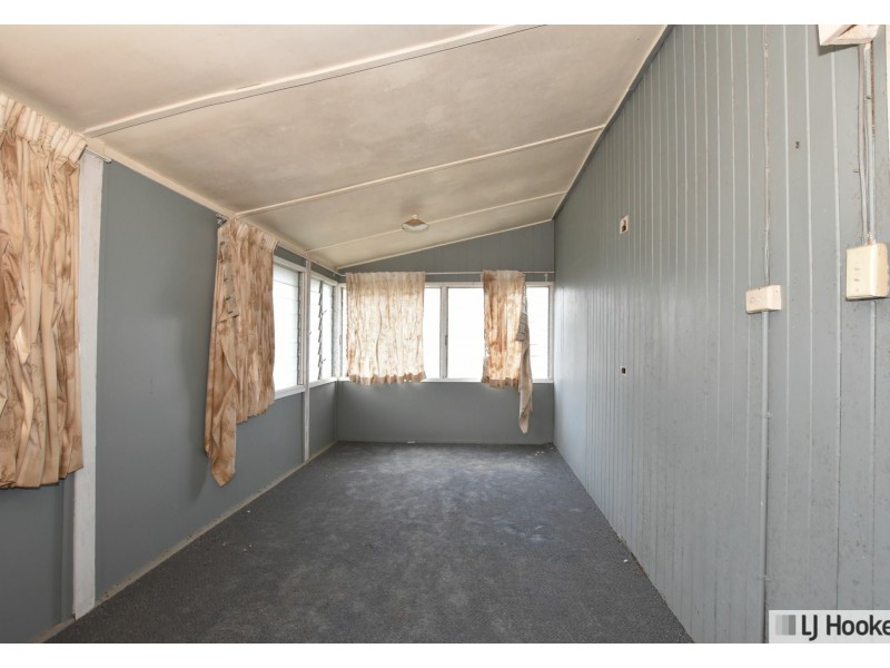 15 Cook St, Tully QLD 4854