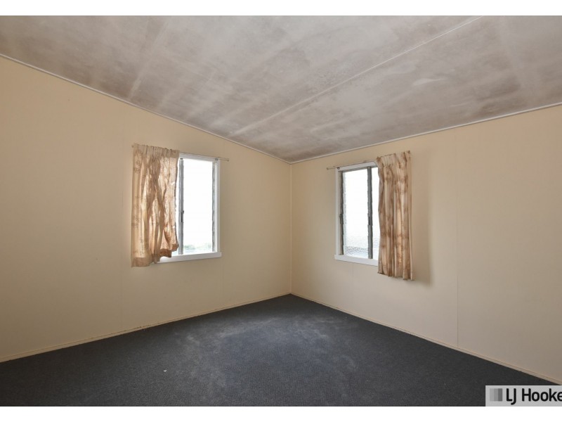 15 Cook St, Tully QLD 4854