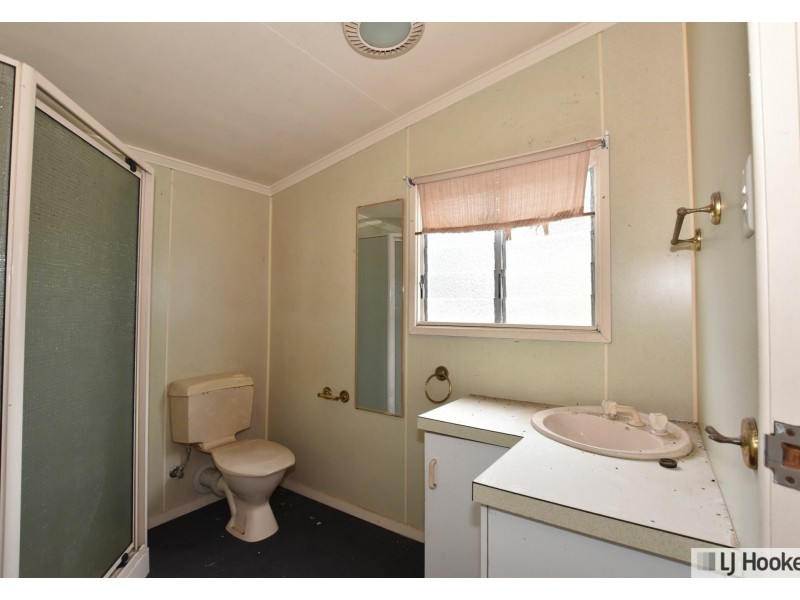 15 Cook St, Tully QLD 4854