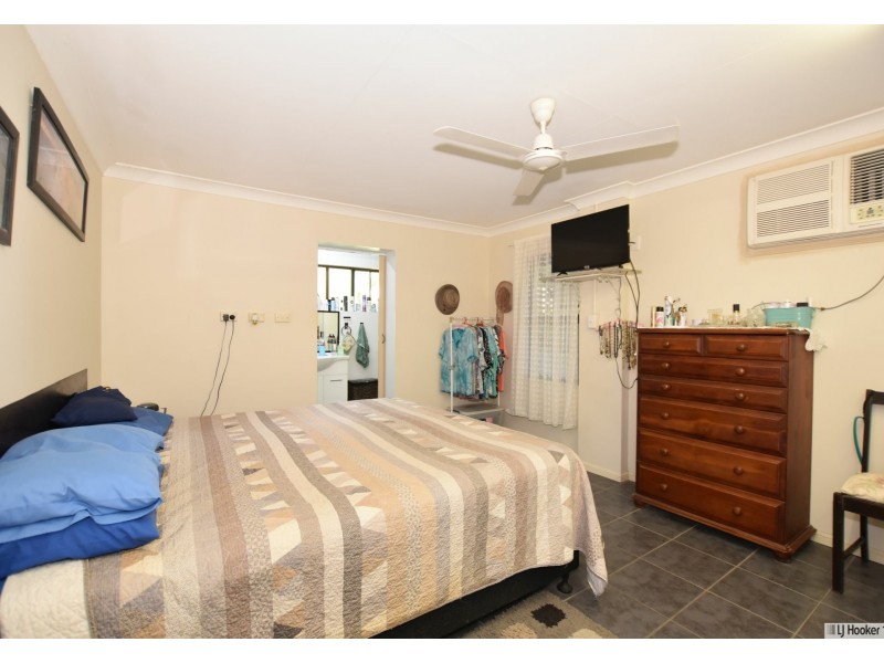 560 Rockingham Road, Rockingham QLD 4854