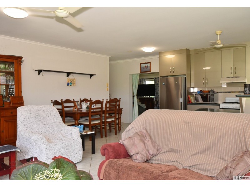 560 Rockingham Road, Rockingham QLD 4854