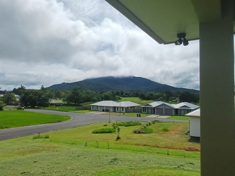 3-5 Gourley St, Tully QLD 4854