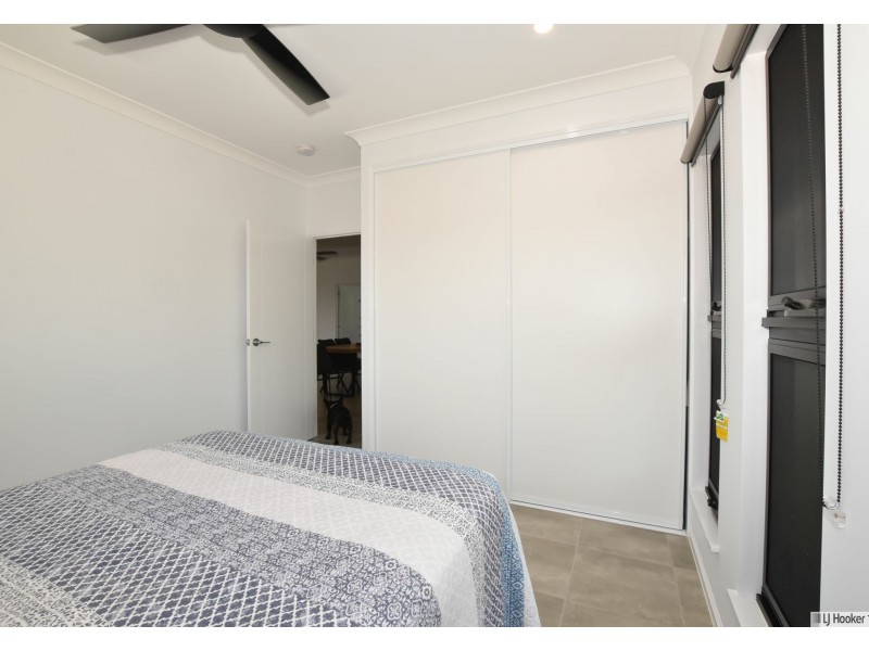 3-5 Gourley St, Tully QLD 4854