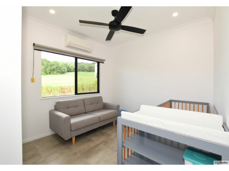 3-5 Gourley St, Tully QLD 4854