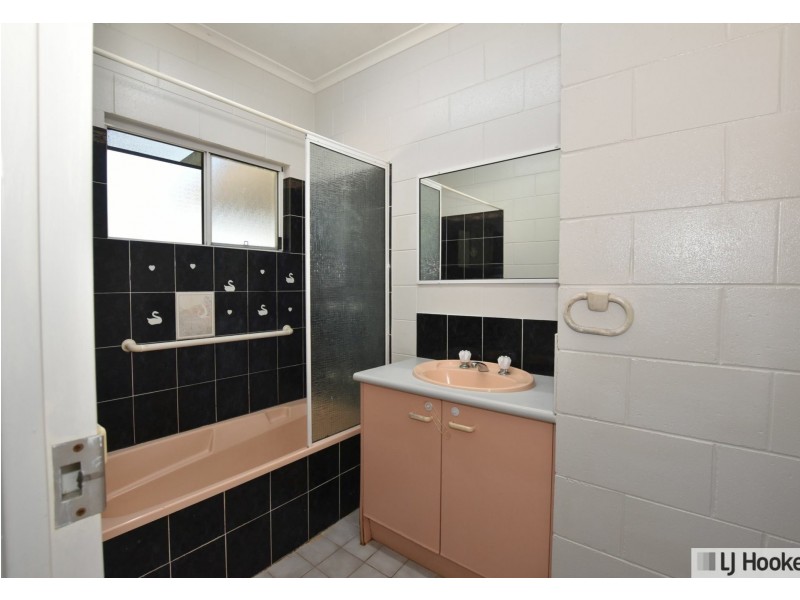 16 Maple Terrace, Tully QLD 4854