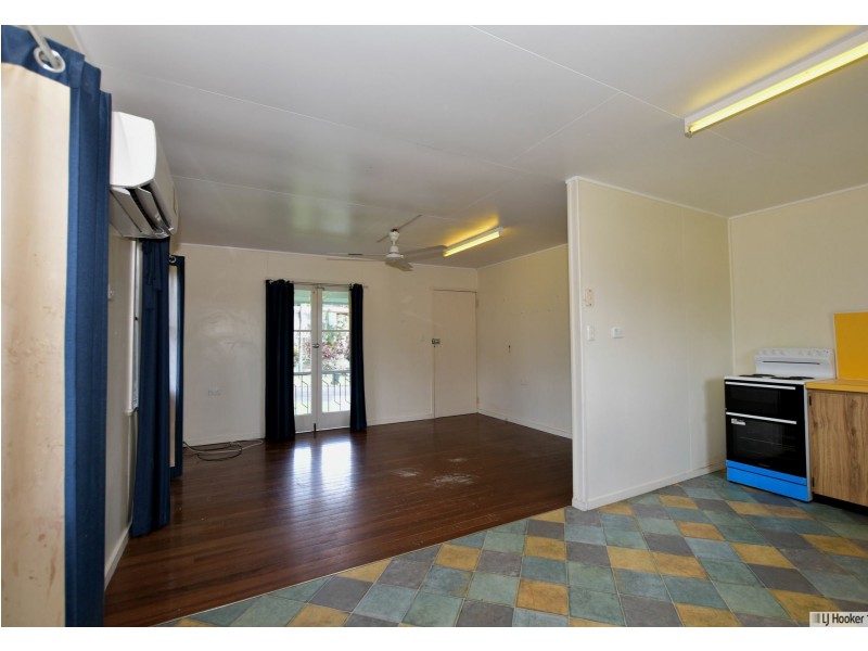 12 McDonald Street, Tully QLD 4854