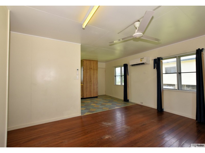 12 McDonald Street, Tully QLD 4854