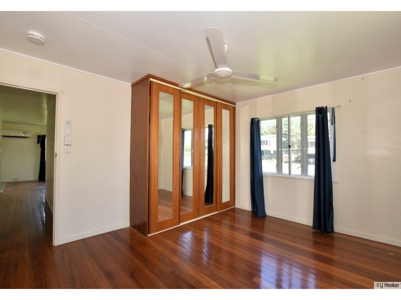 12 McDonald Street, Tully QLD 4854