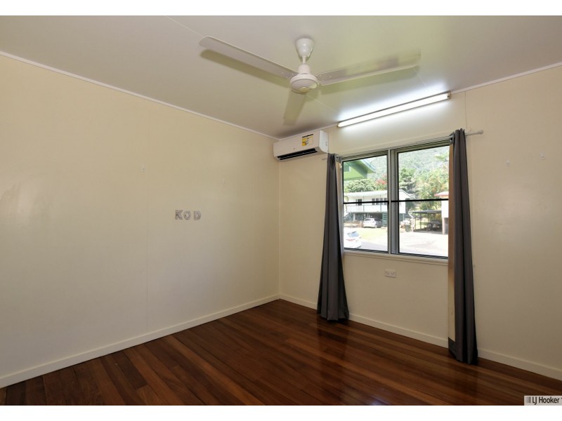 12 McDonald Street, Tully QLD 4854