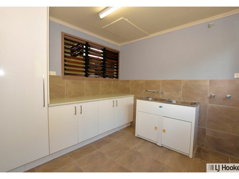 10 Briggs Street, Tully QLD 4854