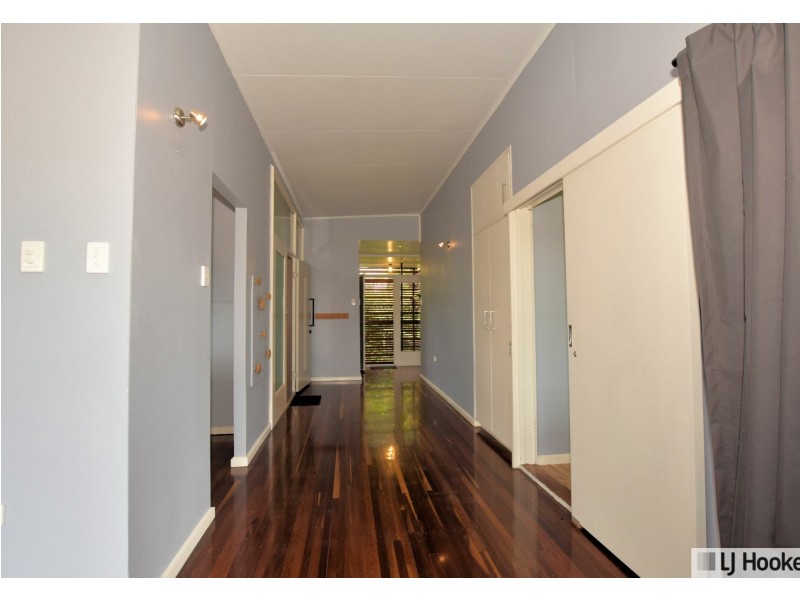 10 Briggs Street, Tully QLD 4854