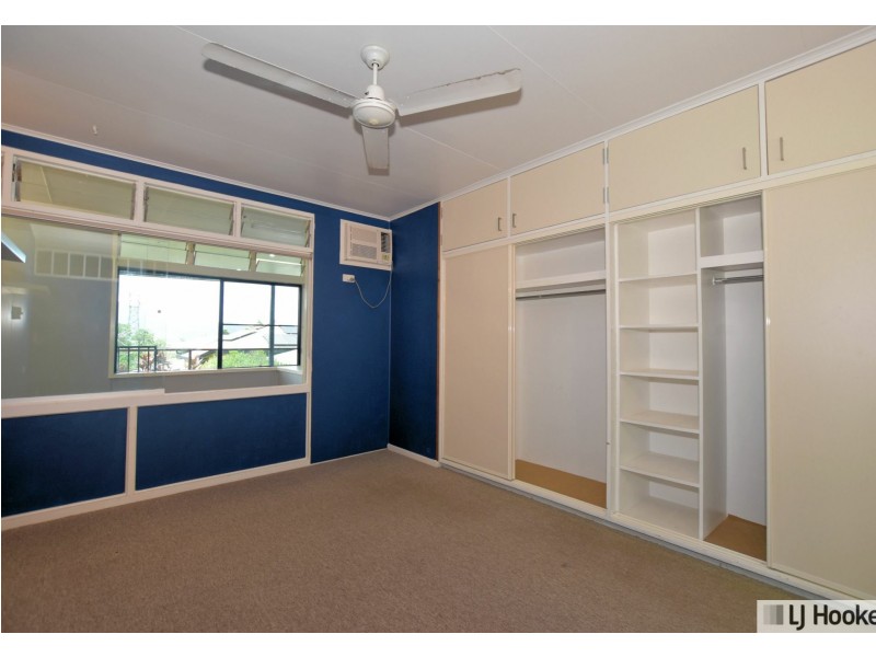 10 Briggs Street, Tully QLD 4854