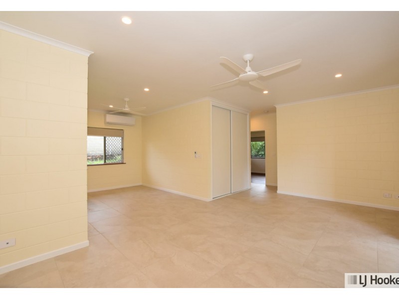 1 & 2/13 Cairns St, Tully QLD 4854