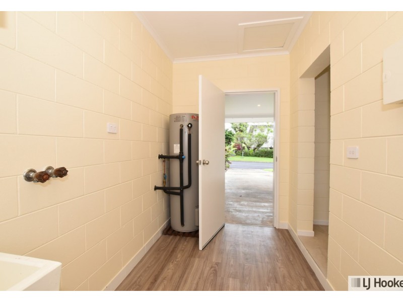 1 & 2/13 Cairns St, Tully QLD 4854