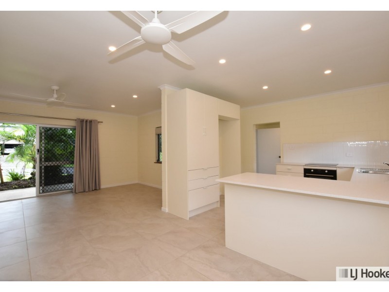 1 & 2/13 Cairns St, Tully QLD 4854
