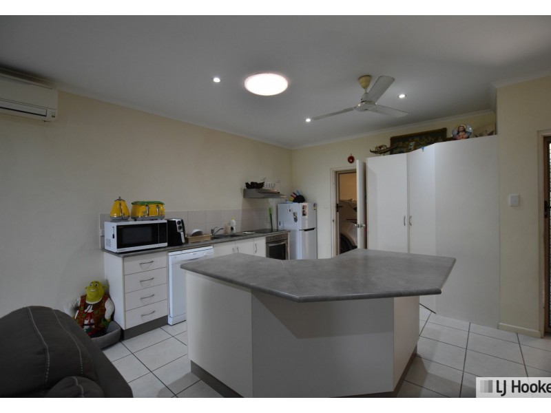 Unit 4/11 McQuillen St, Tully QLD 4854