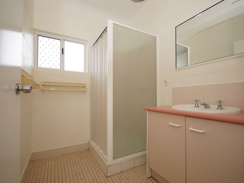 143 Bryant Street, Tully QLD 4854