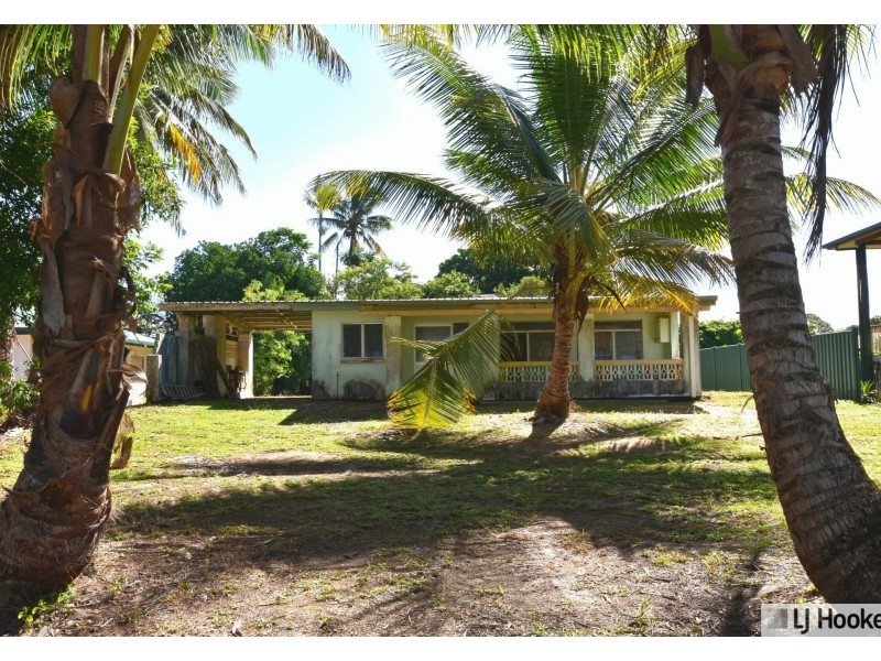 28 Wall Street, South Mission Beach QLD 4852