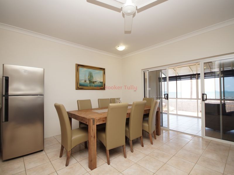 12 Taylor Street, Tully Heads QLD 4854