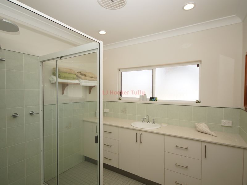 12 Taylor Street, Tully Heads QLD 4854