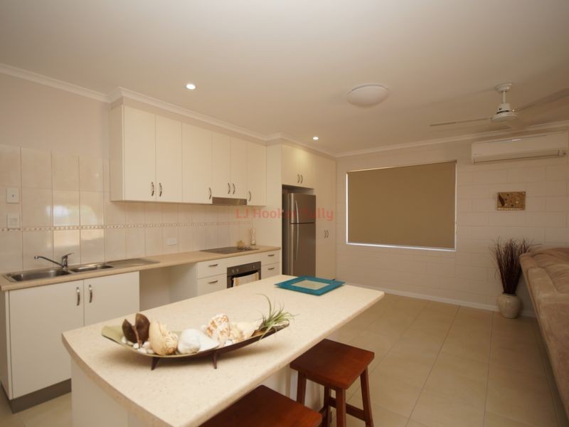 83 Taylor Street, Tully Heads QLD 4854