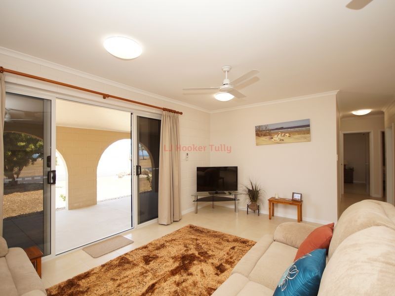 83 Taylor Street, Tully Heads QLD 4854