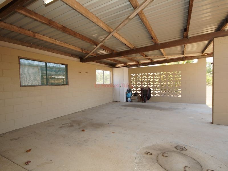 83 Taylor Street, Tully Heads QLD 4854