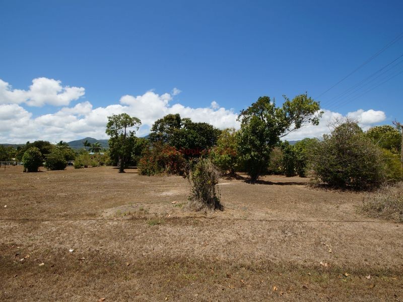 37-39 Panos Street, Cardwell QLD 4849