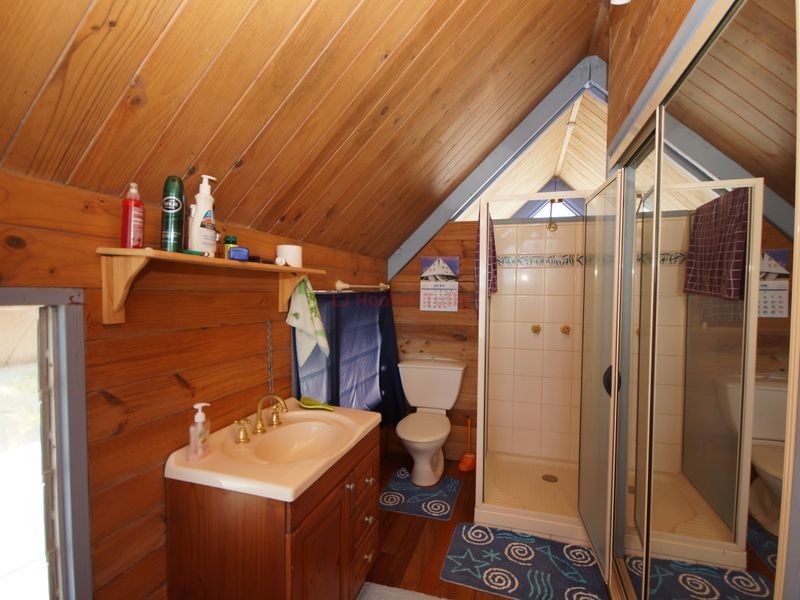 28 Taylor Street, Tully Heads QLD 4854