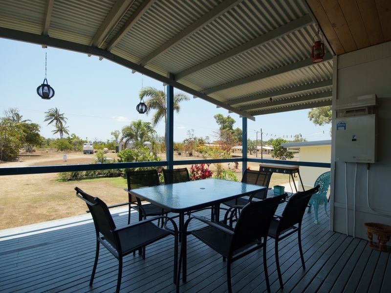 28 Taylor Street, Tully Heads QLD 4854
