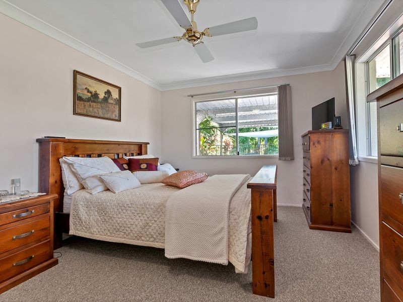 55786 Bruce Highway, Alligator Creek QLD 4816