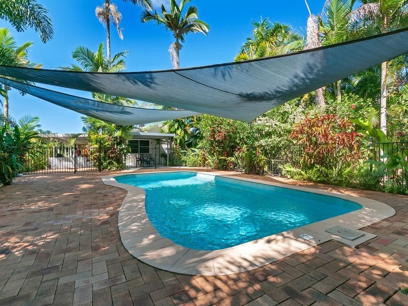55786 Bruce Highway, Alligator Creek QLD 4816