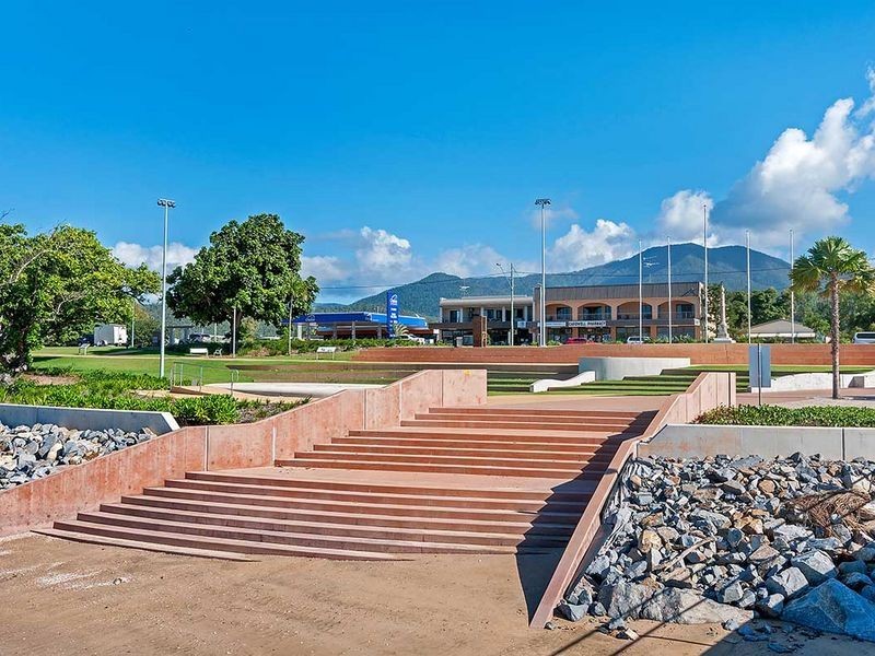 6 Bowen Street, Cardwell QLD 4849