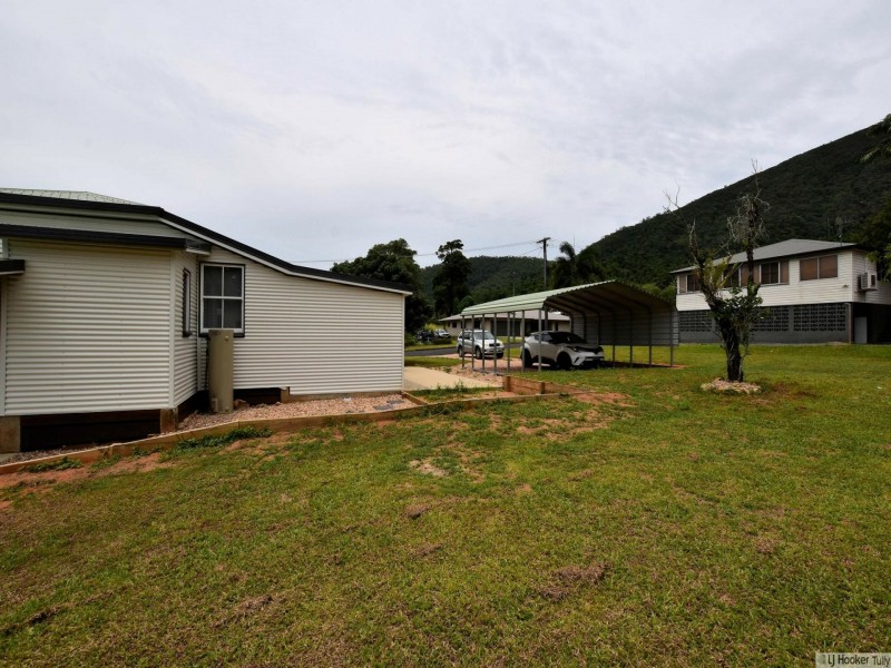 2 Parmeter Street, Tully QLD 4854