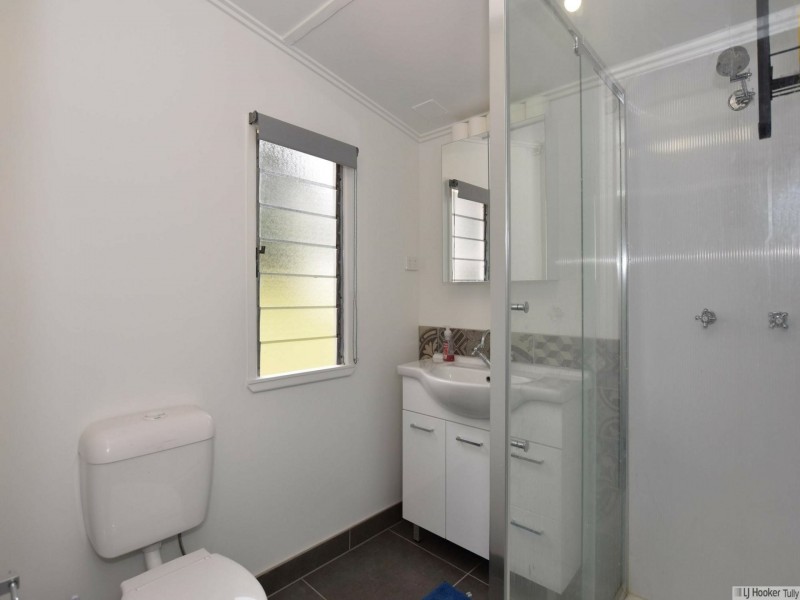 2 Parmeter Street, Tully QLD 4854