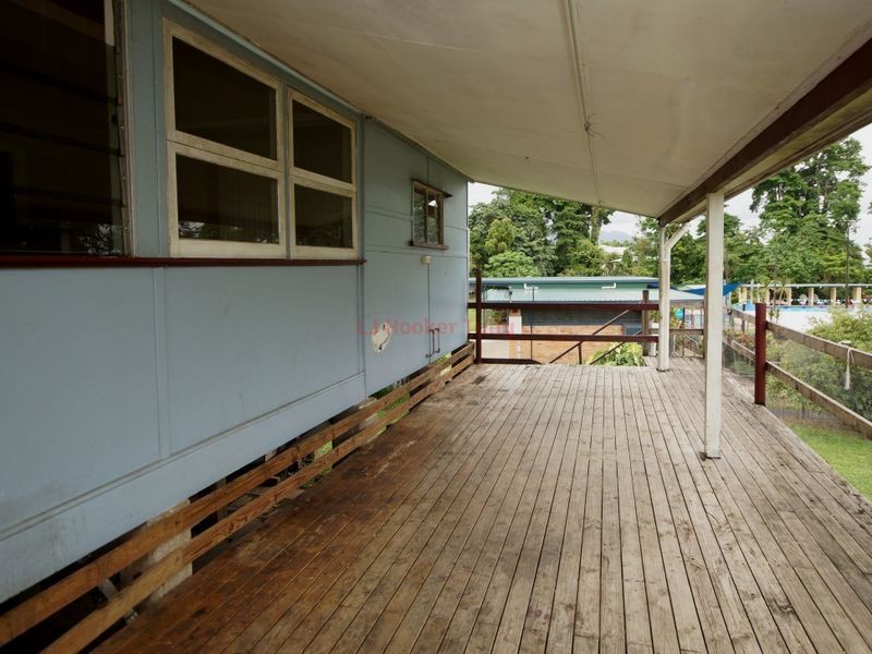 27 McQuillen Street, Tully QLD 4854