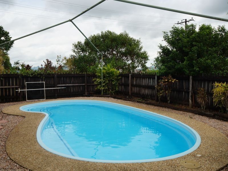 19 Henry Street, Tully QLD 4854