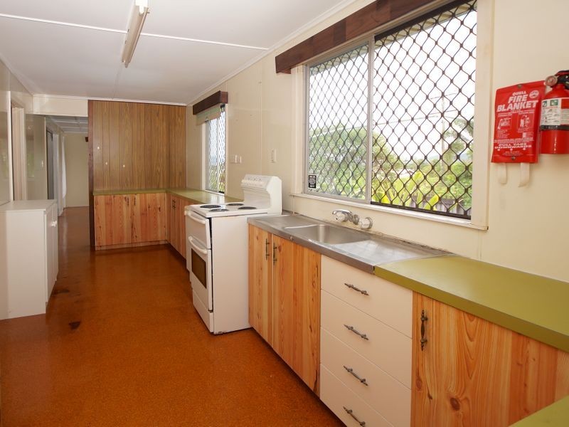 19 Henry Street, Tully QLD 4854