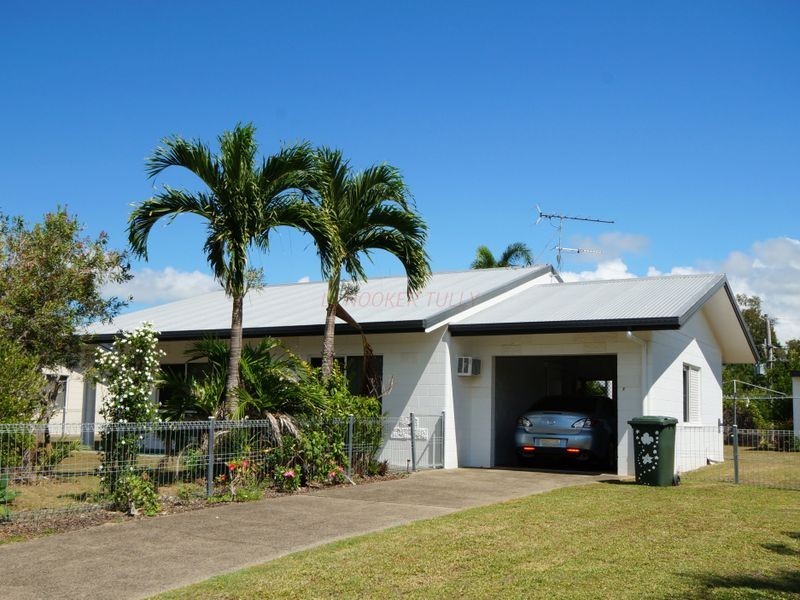 7 Casuarina Street, Tully Heads QLD 4854