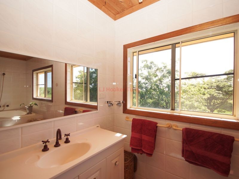 102 Hill Sixty Road, El Arish QLD 4855