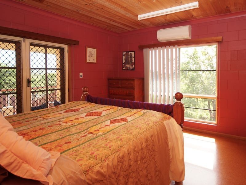 102 Hill Sixty Road, El Arish QLD 4855