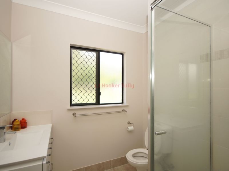 31 Murray Street, Tully QLD 4854